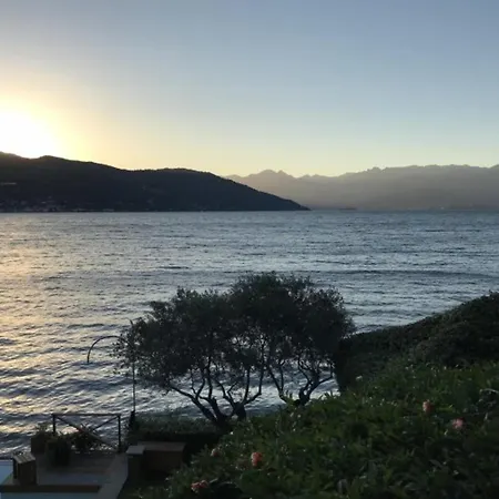 Classic, Elegant Private Opposite Villa Ispra