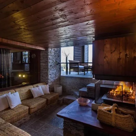 Villa Classic, Elegant Private Opposite *