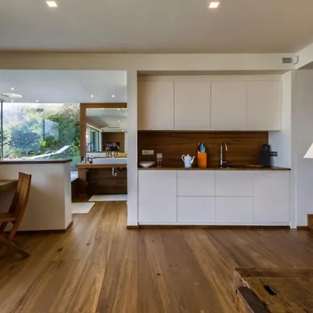 Classic, Elegant Private Opposite Villa